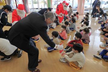 交通安全教室クリスマス写真1