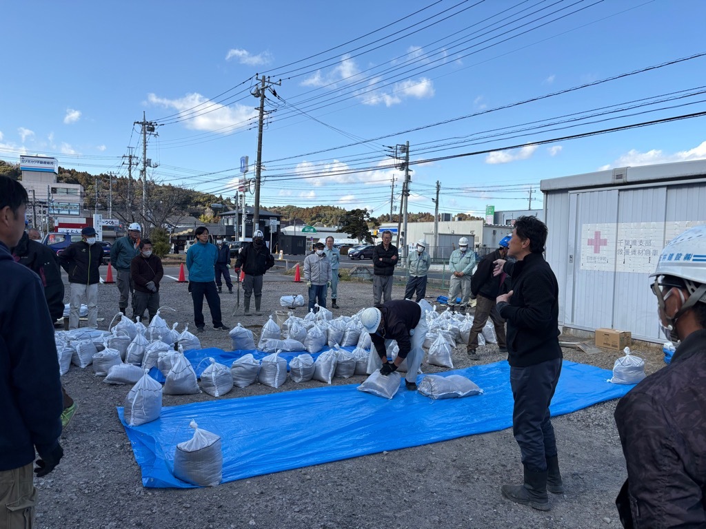 自主防災組織防災訓練（土のう積み訓練）3