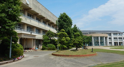 豊成小学校の校舎